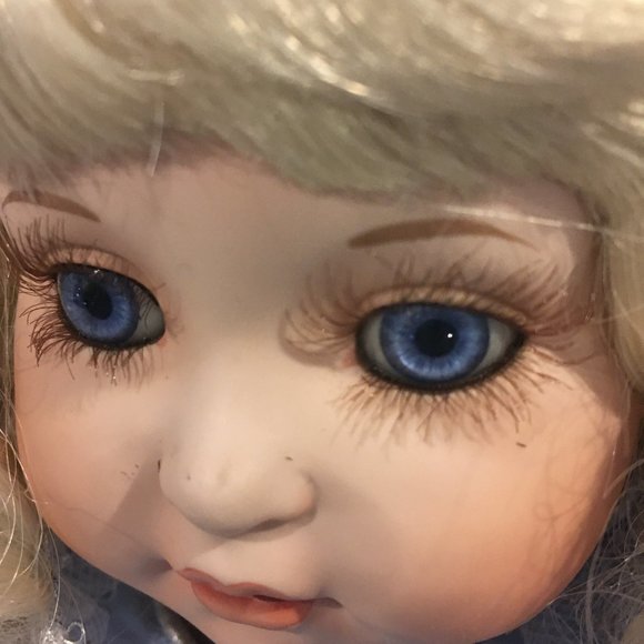 Vintage Marie Osmond Millennial Angel Doll - Picture 10 of 14